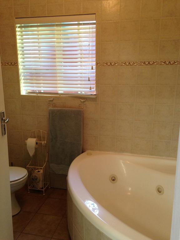 Anne'S Place Potchefstroom Kamer foto
